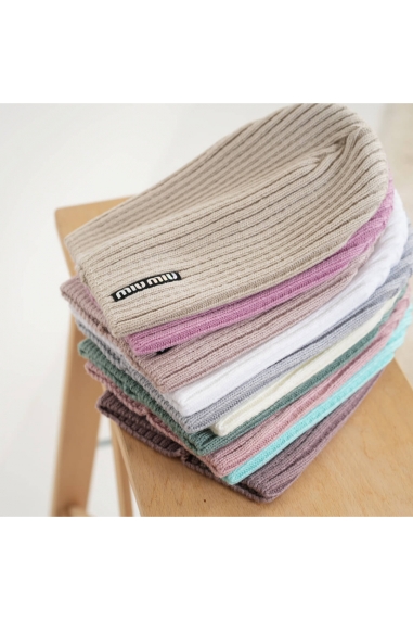 Шапка для дівчинки рожевий в'язка - 1