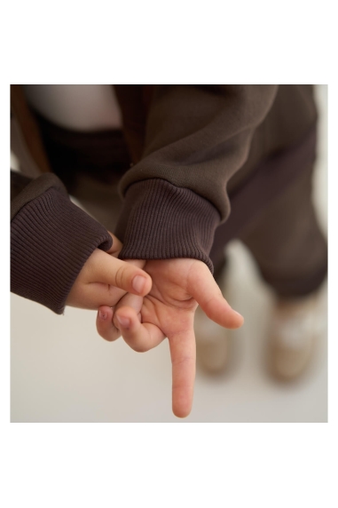 Теплий костюм для дівчинки шоколад тринитка на флісі - 1