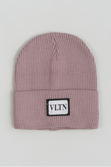 Шапка для дівчинки запорошена троянда в'язка