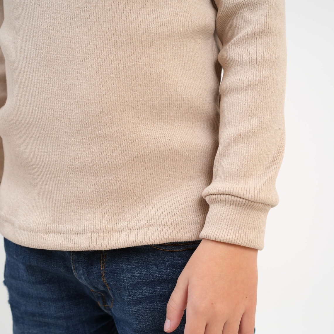 Гольф для хлопчика бежевий щільний рубчик з начісом