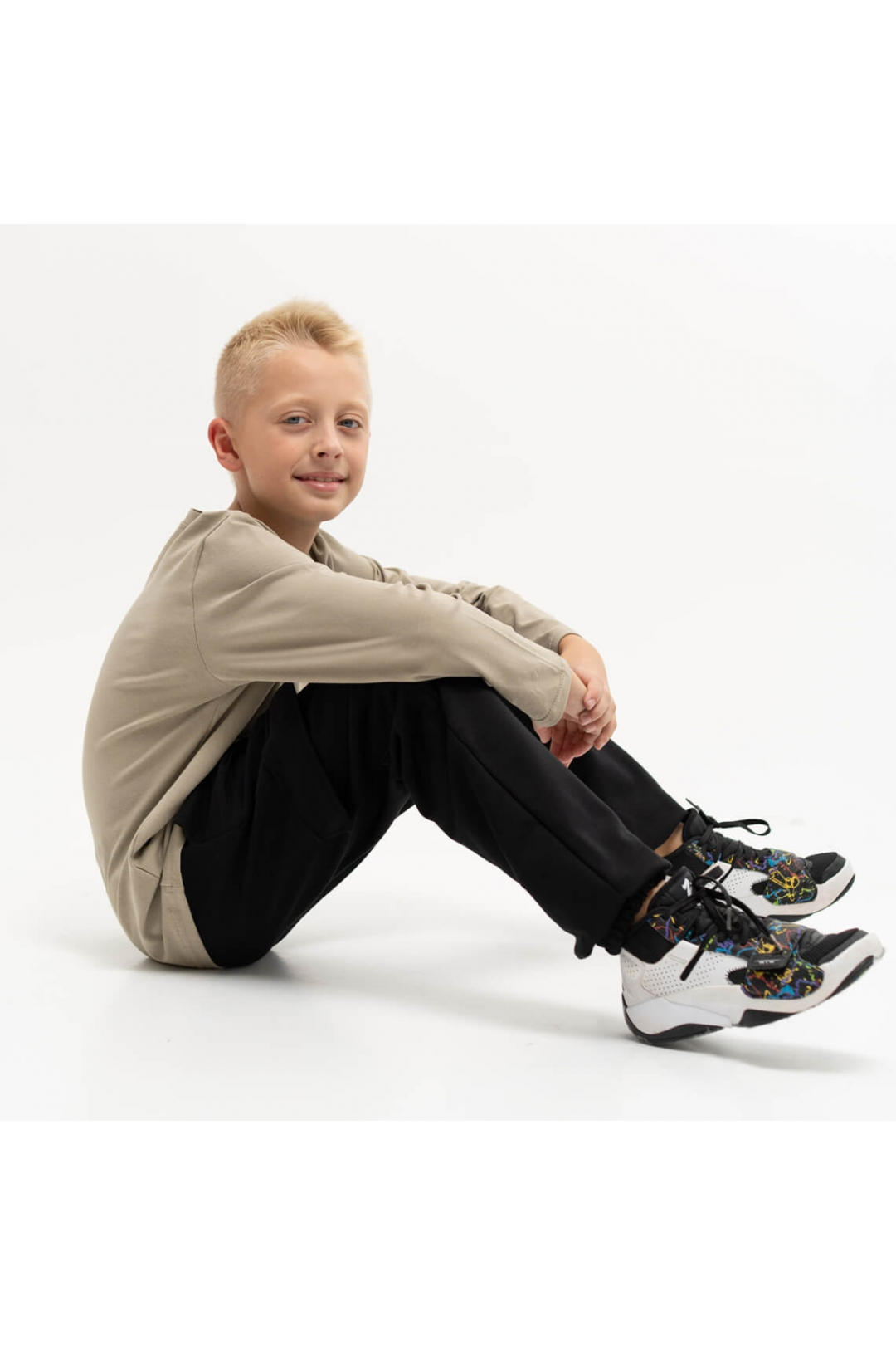 Спортивні джогери карго для хлопчика чорний двонитка