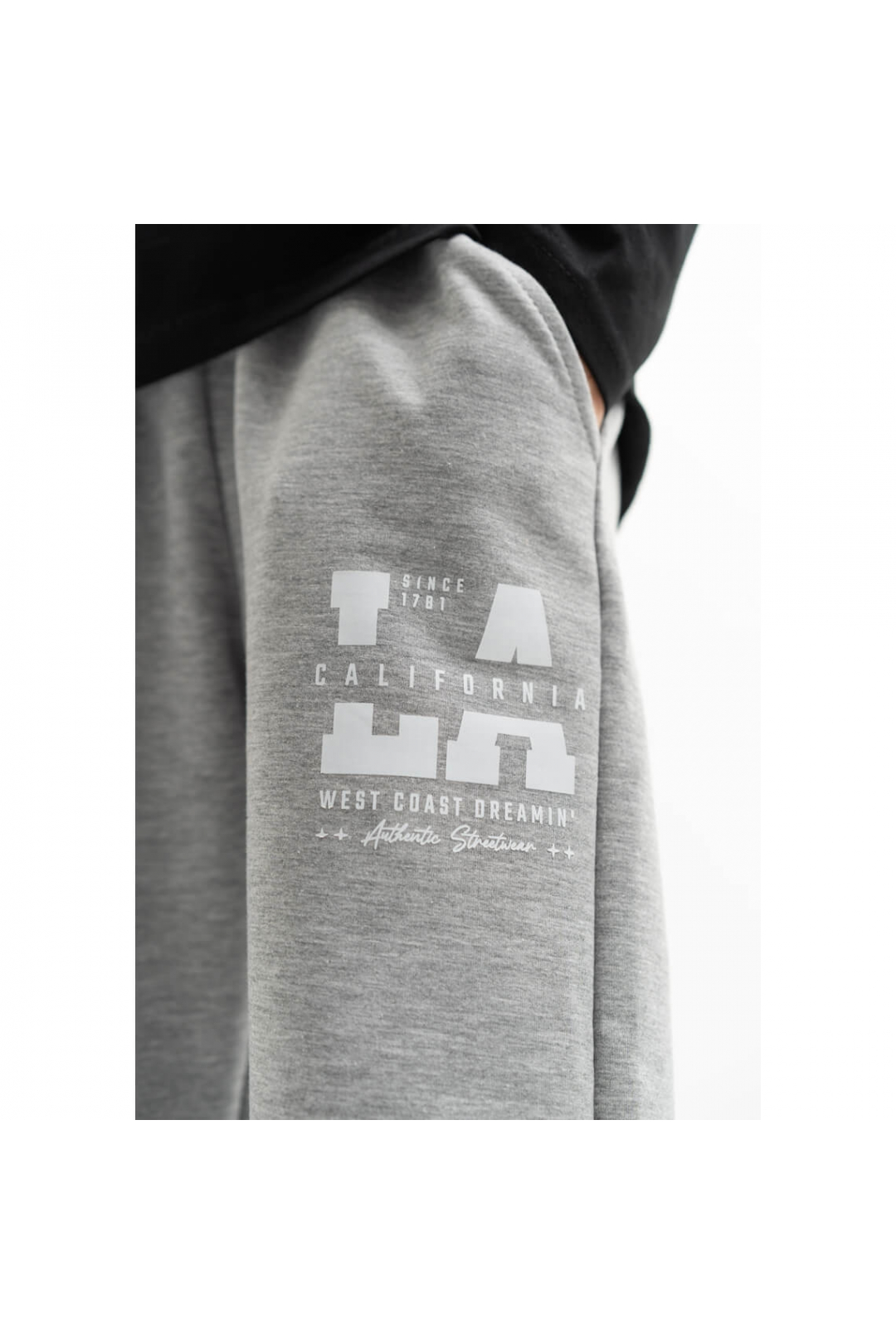 Джогери для хлопчика чорний двонитка