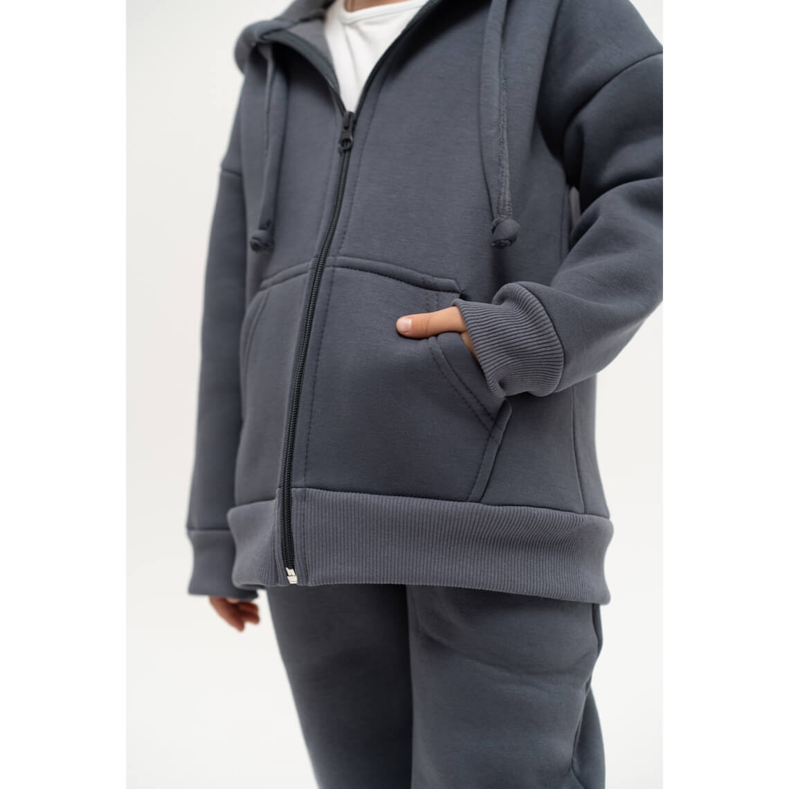 Теплий костюм для дівчинки графіт тринитка на флісі