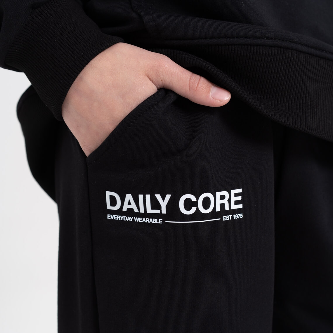 Костюм для хлопчика чорний двонитка