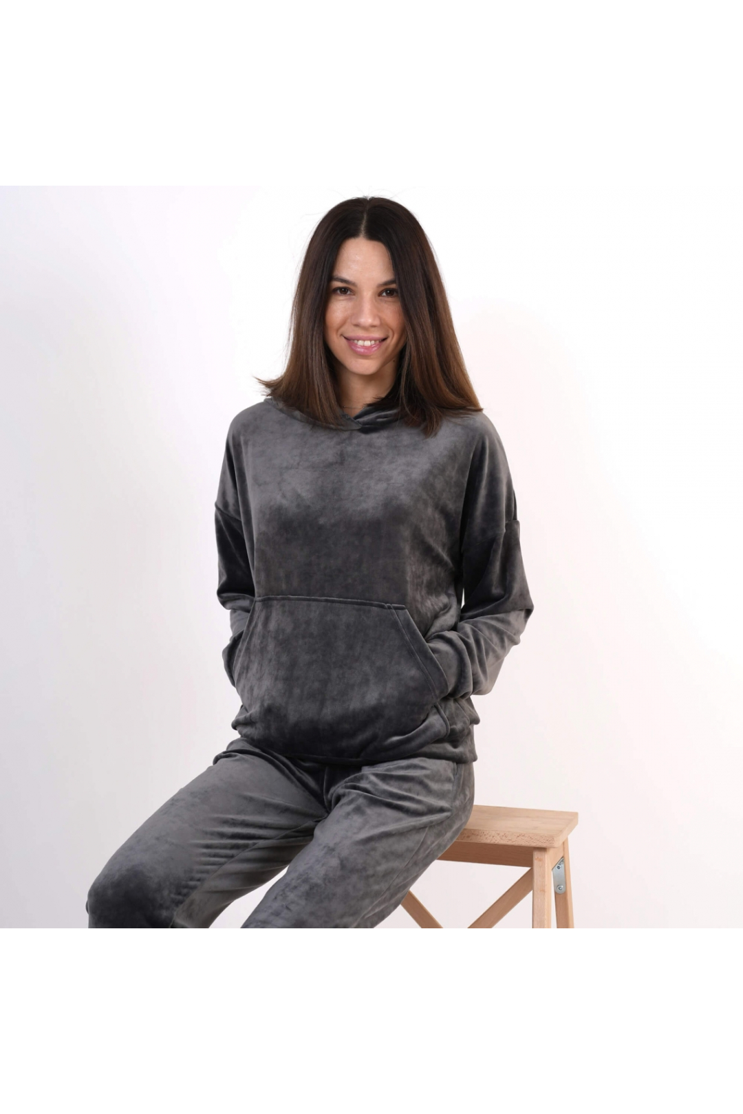 Костюм жіночий велюровий графіт велюр