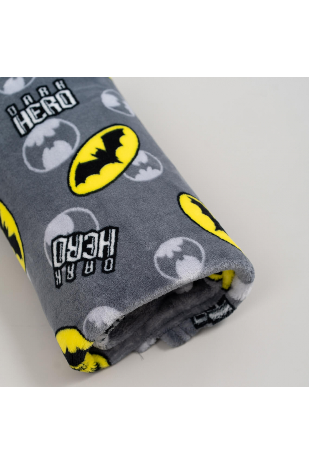 Пухнастий плед ясельний Batman сірий велсофт