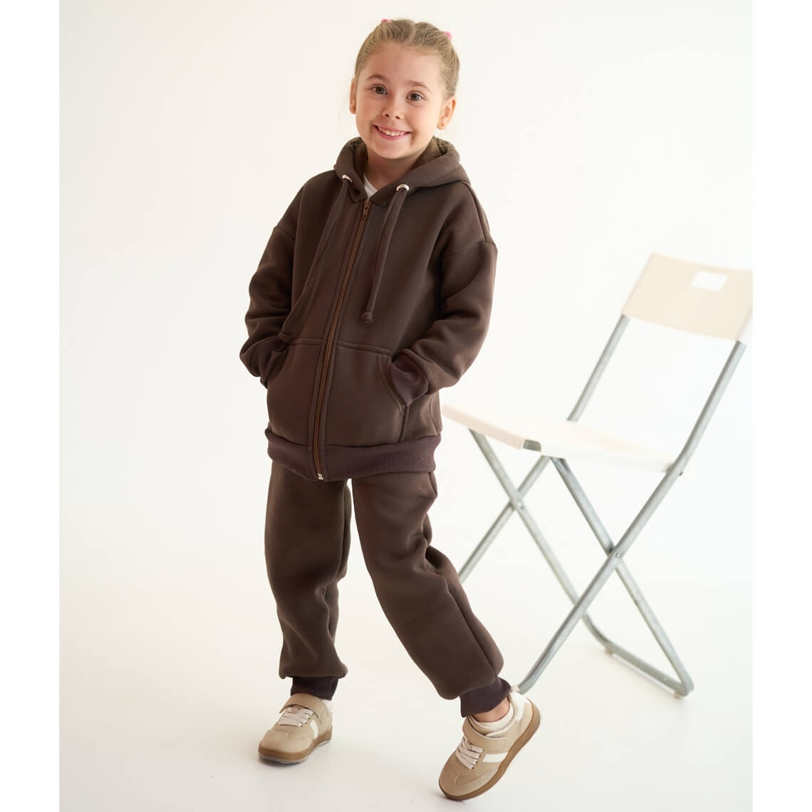 Теплий костюм для дівчинки шоколад тринитка на флісі