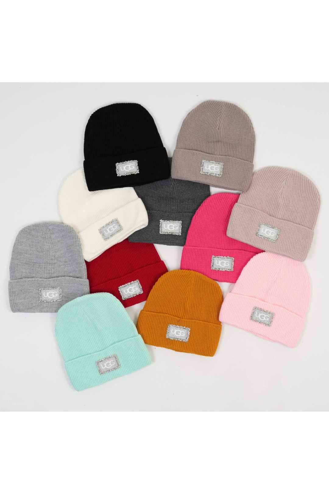 Шапка для дівчинки світло-сірий в'язка