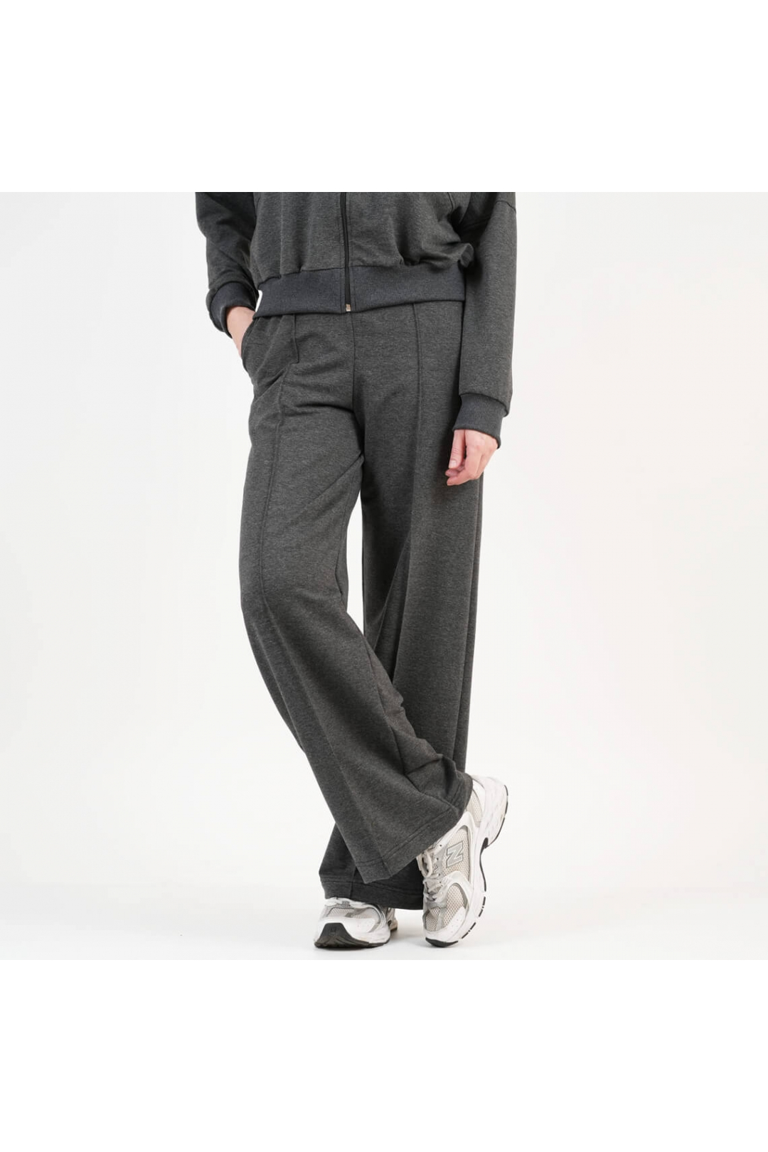 Костюм жіночій графіт двонитка