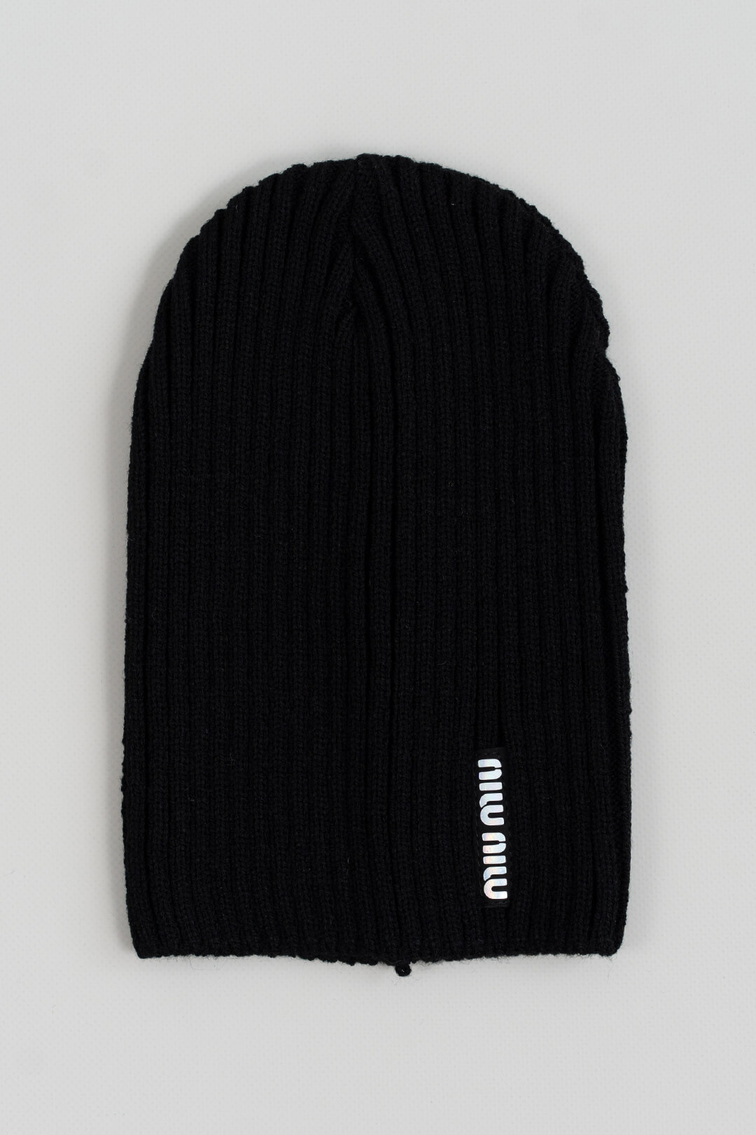 Шапка для дівчинки чорний в'язка