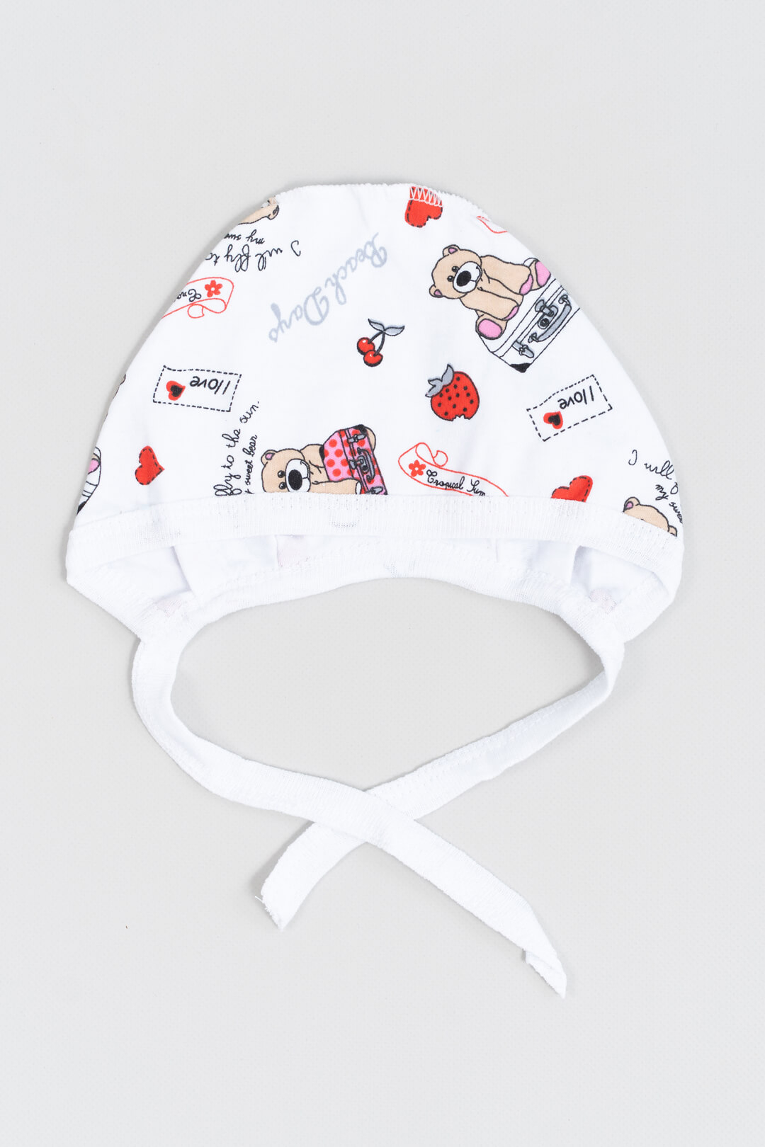 Шапочка ясельна для дівчинки Ведмедики білий інтерлок