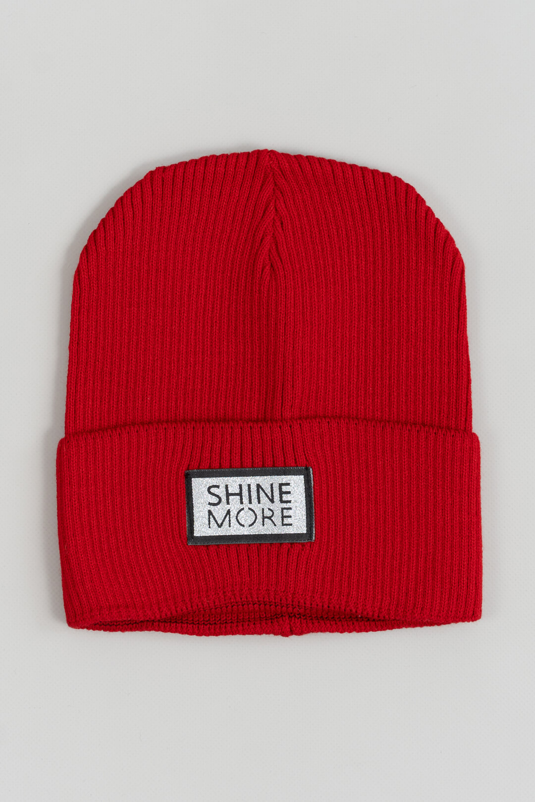 Шапка для дівчинки червона в'язка