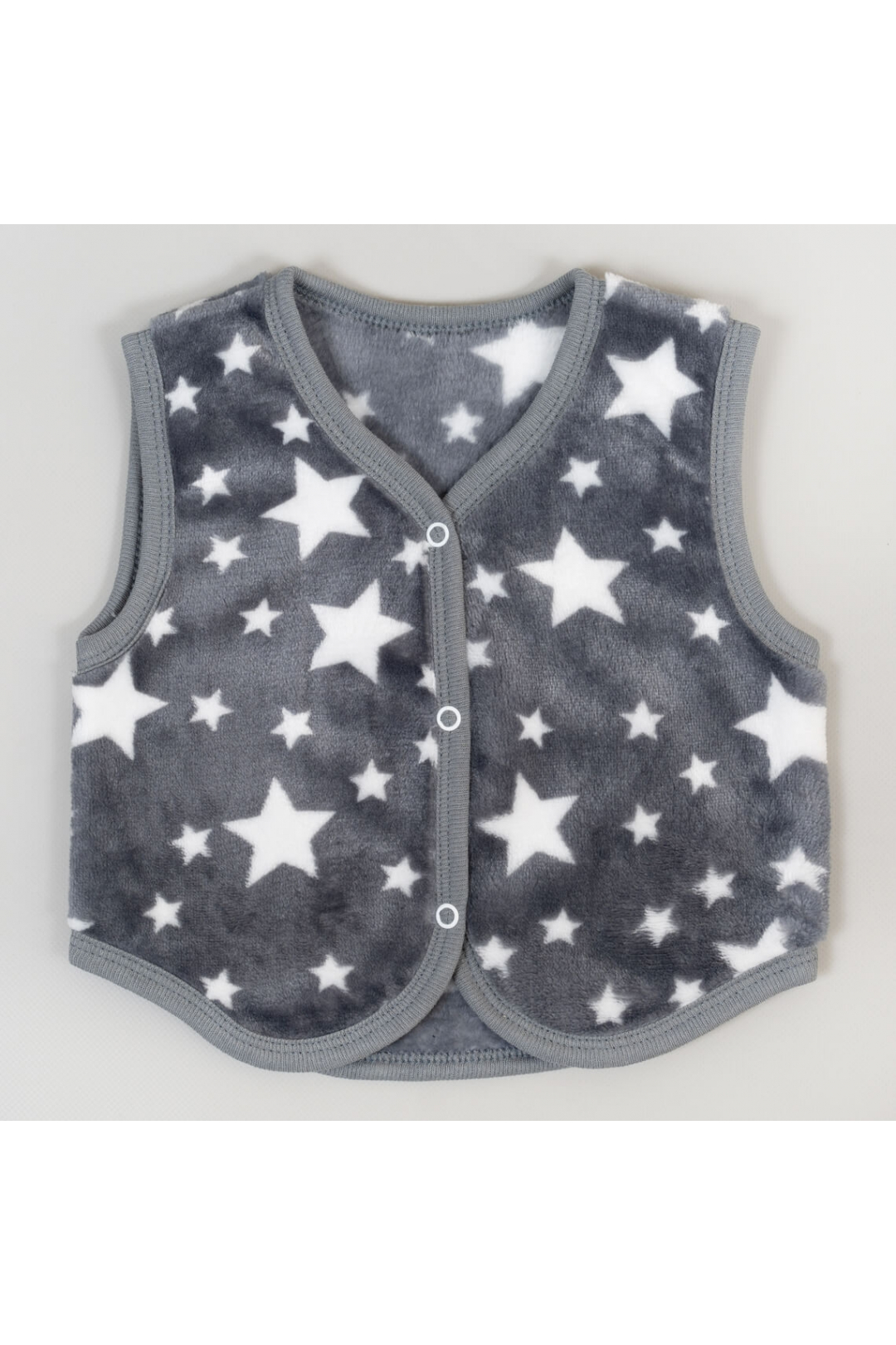 Пухнастий жилет для малят Зірочки сірий велсофт