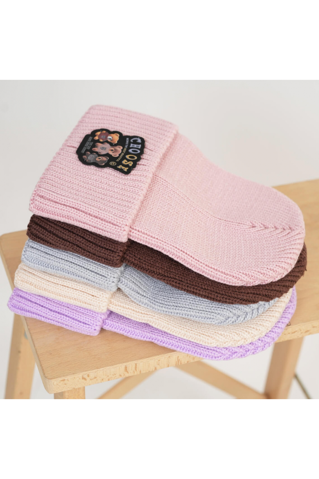 Шапка для дівчинки шоколад в'язка