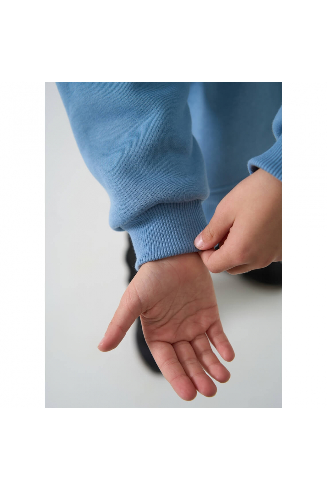 Світшот для хлопчика блакитний тринитка на флісі