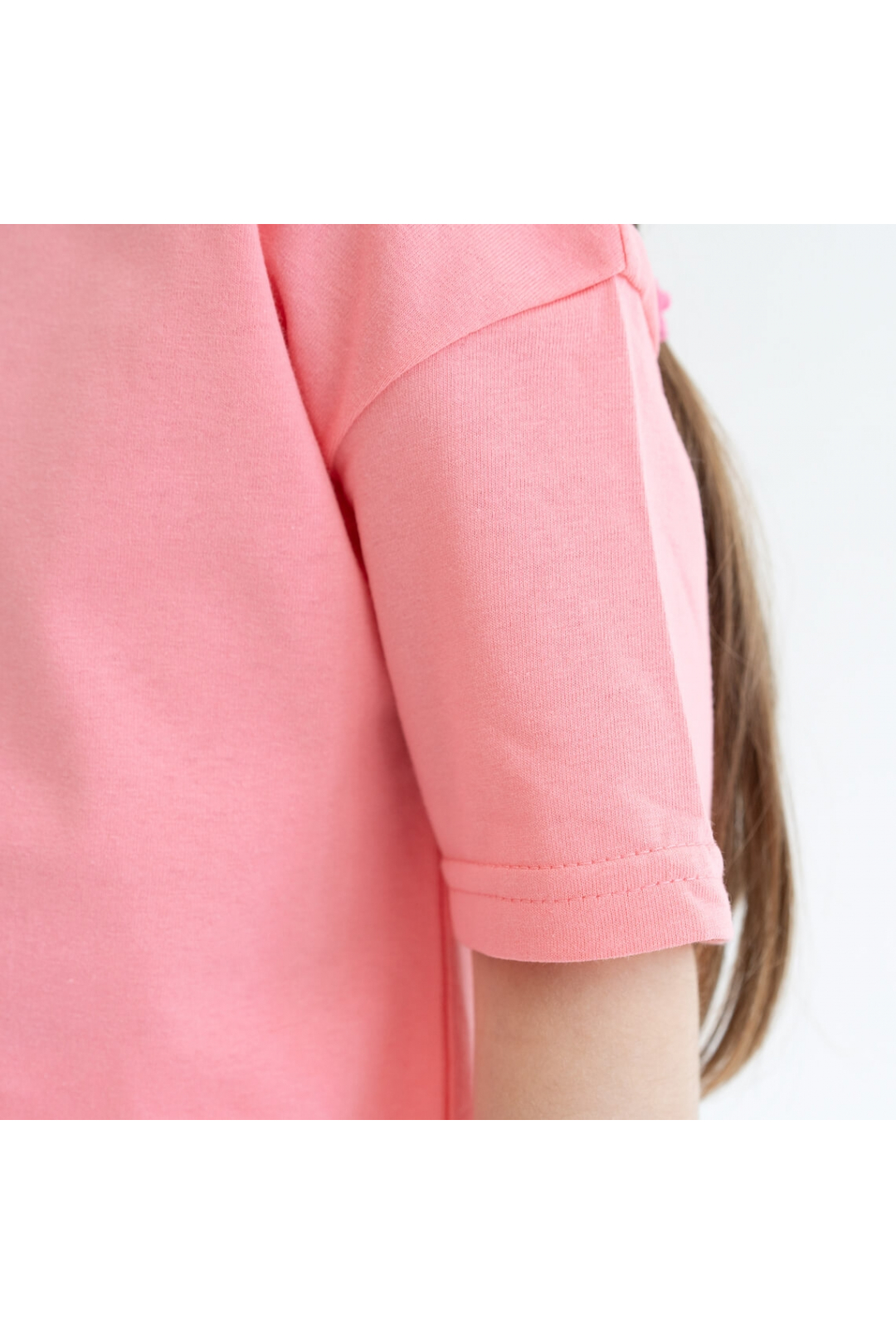 Футболка оверсайз для дівчинки кораловий кулір