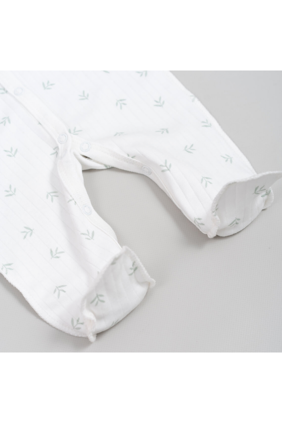 Чоловічок для новонароджених бежевий інтерлок