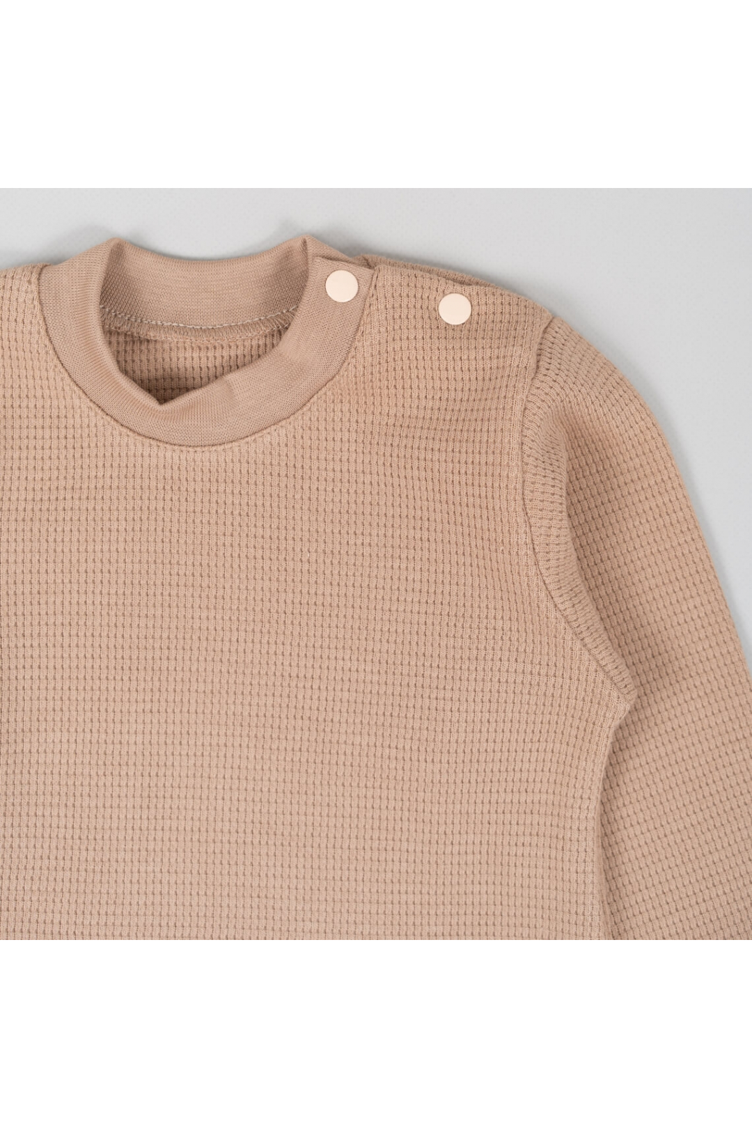 Джемпер дитячий з застібкою по плечу бежевий вафельна структура
