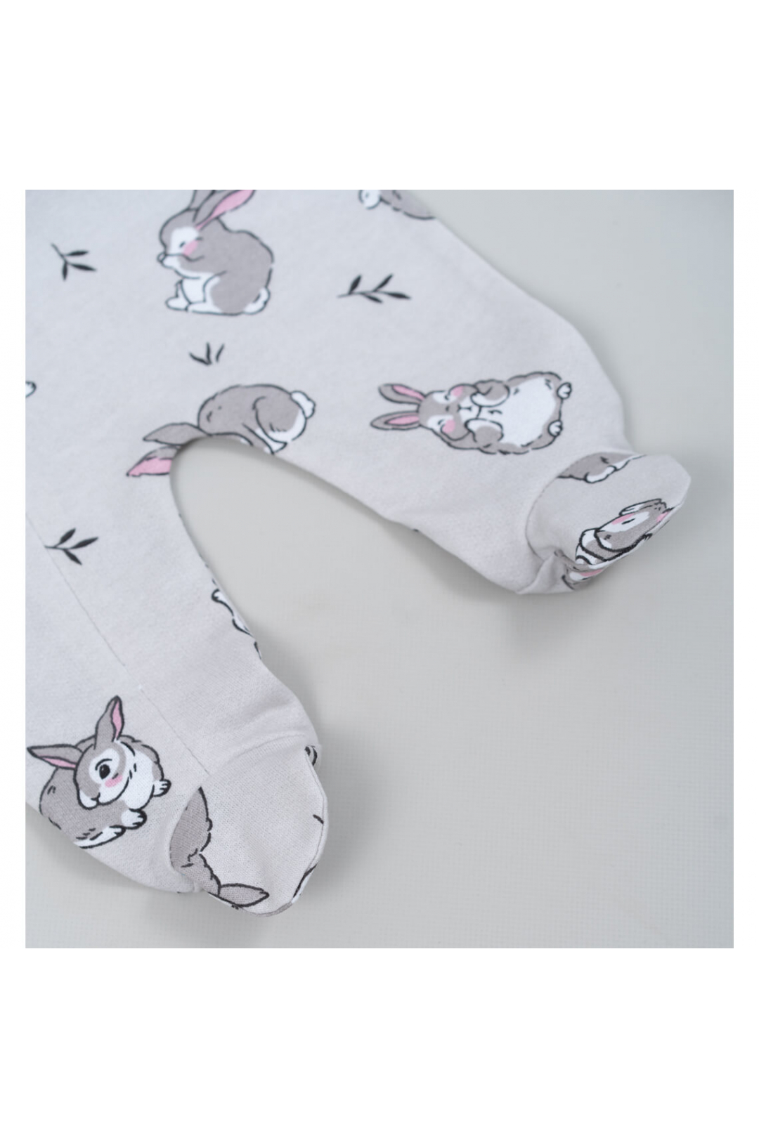 Чоловічок на блискавці Зайка бежевий начіс(футер)