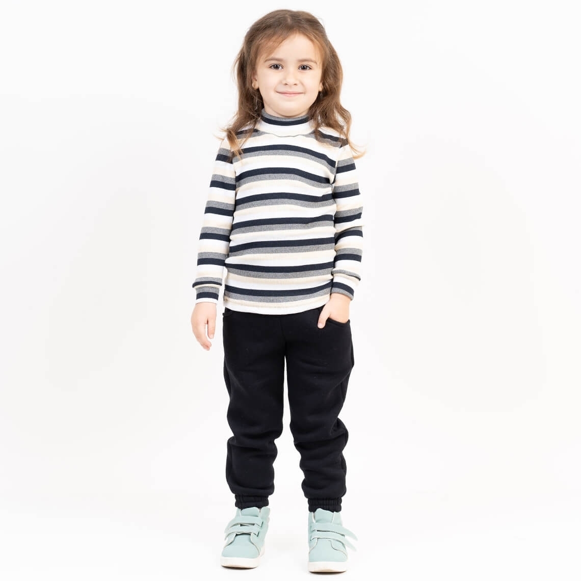 Теплі штанці для дівчинки чорний тринитка на флісі