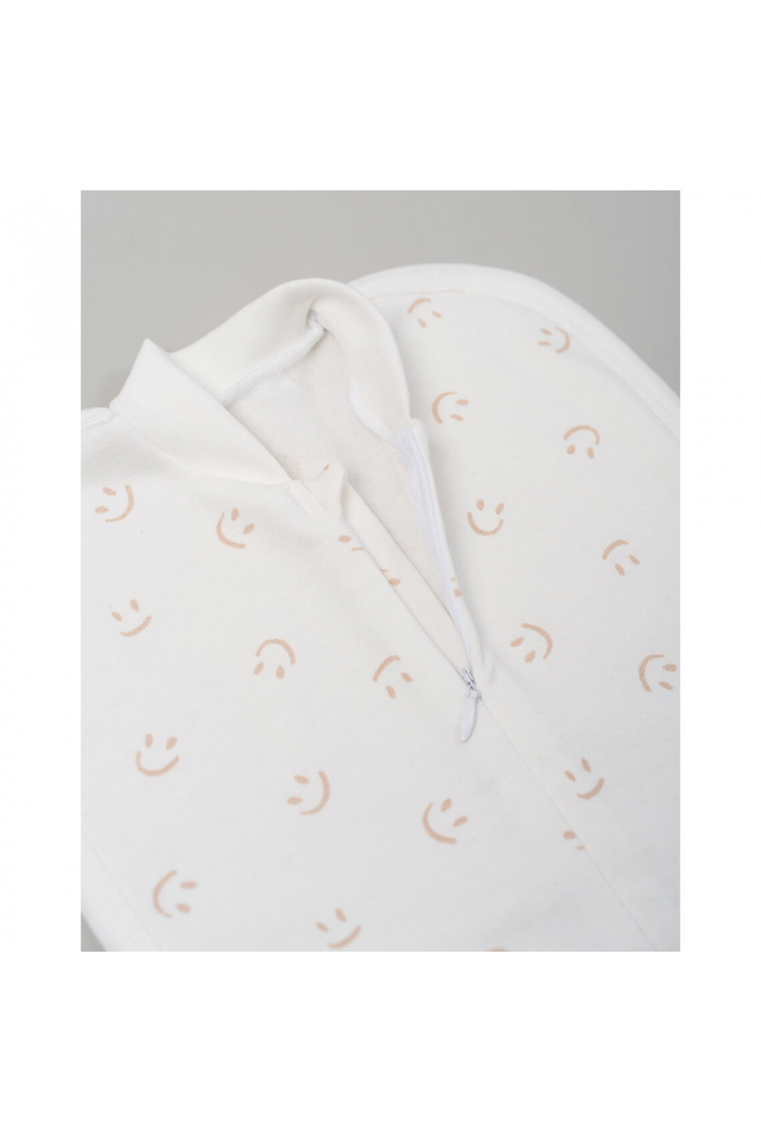 Пелюшка-кокон з шапочкою Смайл молочний начіс