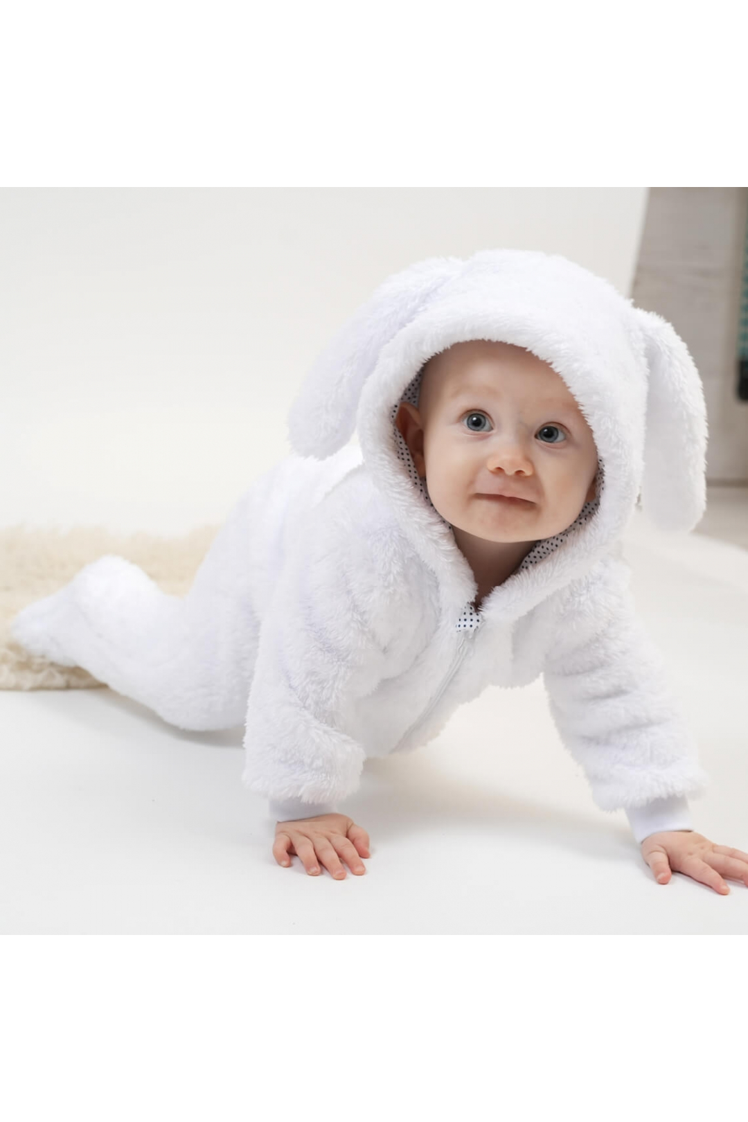Комбінезон для новонароджених Зайка білий велсофт