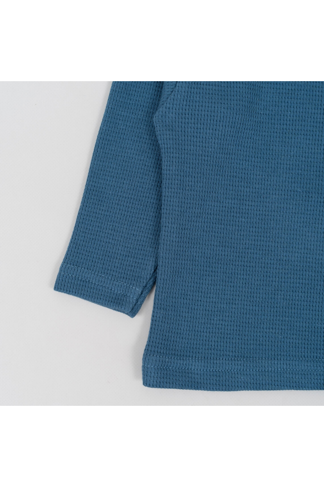 Джемпер дитячий з застібкою по плечу індиго вафельна структура