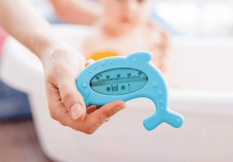 Температура воды для купания новорожденного ребенка